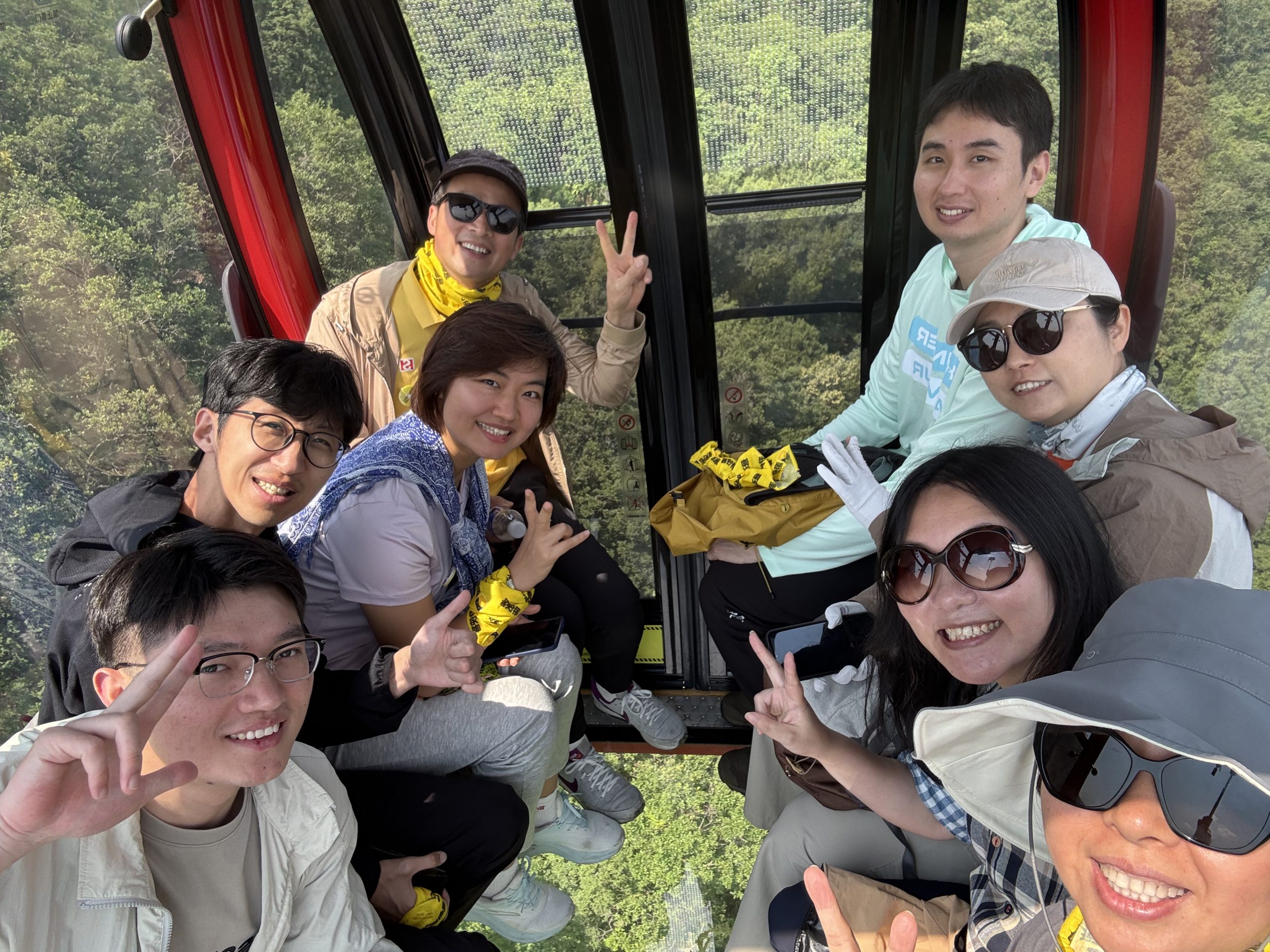 全球集装罐供应商-思多而特集装罐事业部(Stolt Tank Containers)河南团建绮梦，铸物流辉煌  08